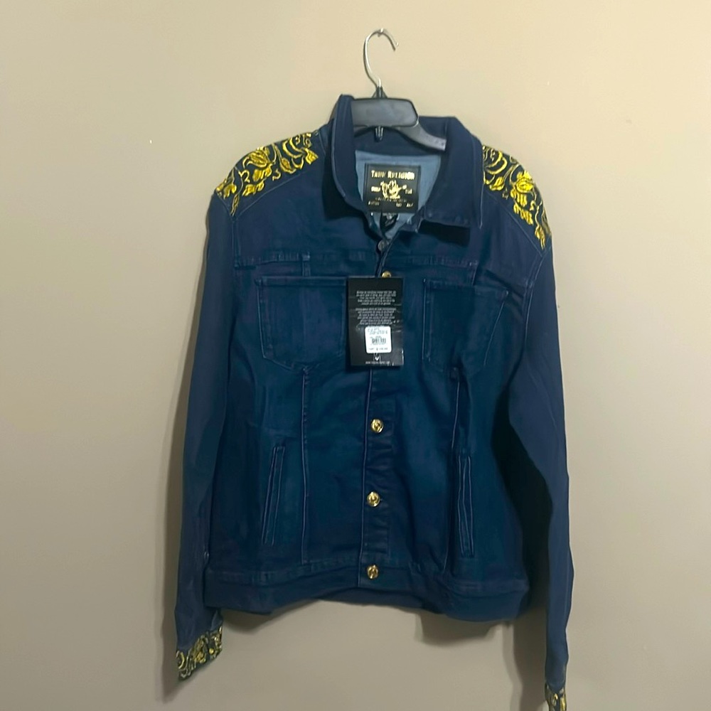 Brand new true religion jacket never worn